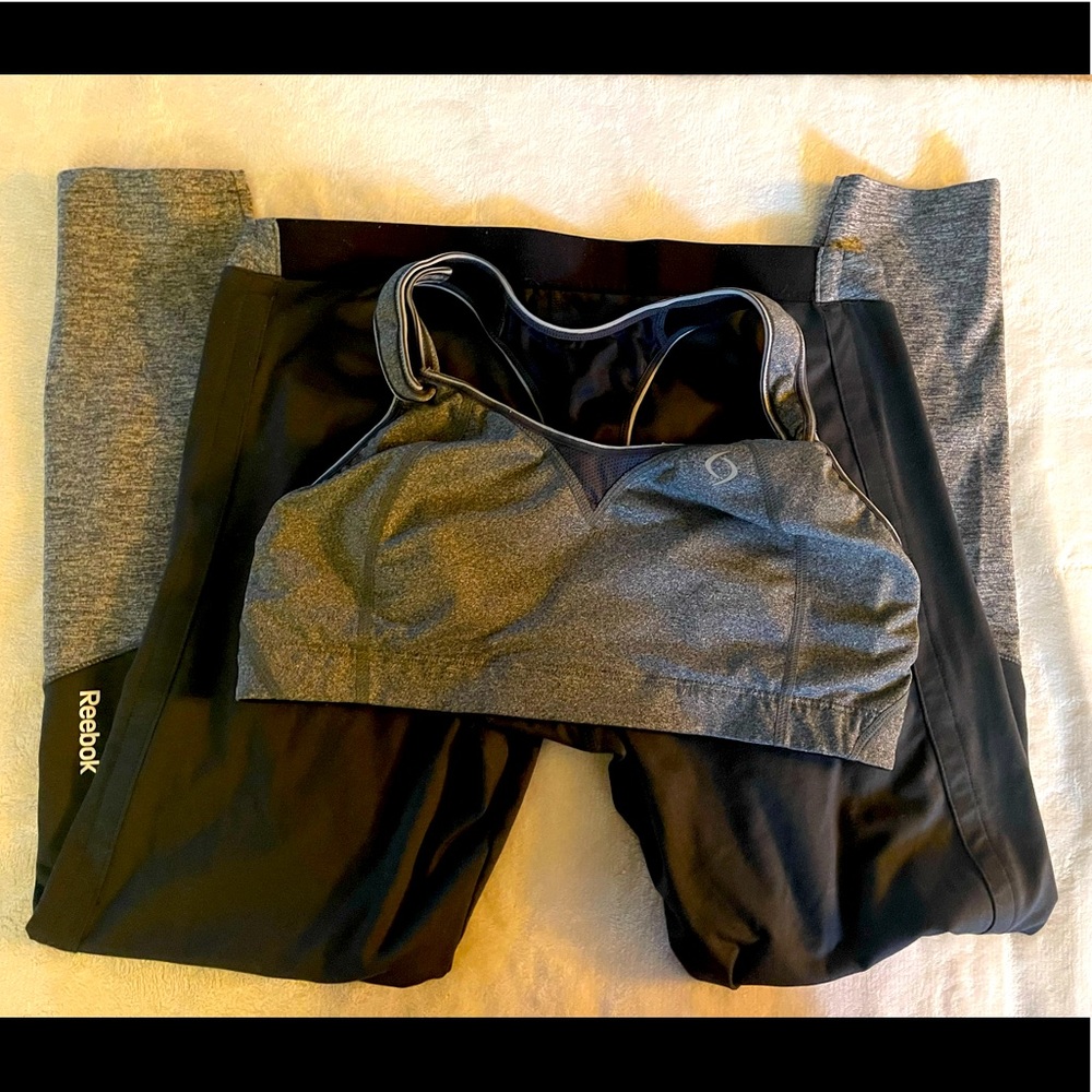 Women’s Reebok athletic tights with comfort fit sports bra